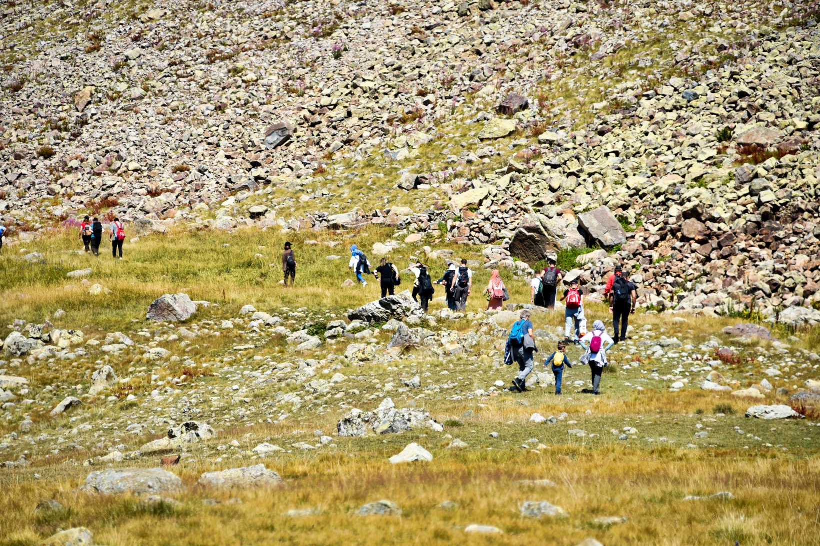 Artabel Göllerinde yılın en kalabalık yürüyüşü 5