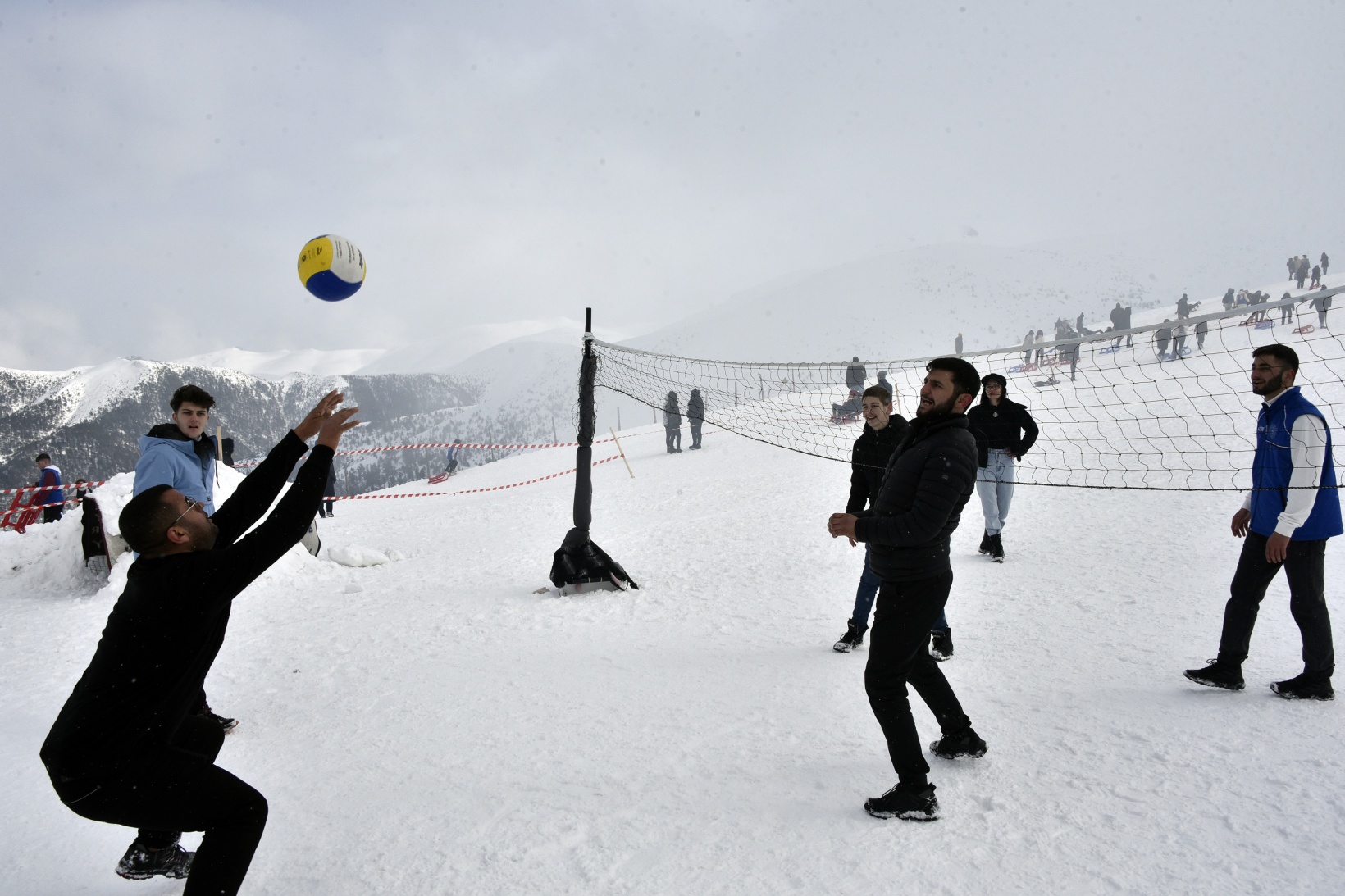 Zigana Dağında Kış Gençlik ve Spor Şenliği düzenlendi 23