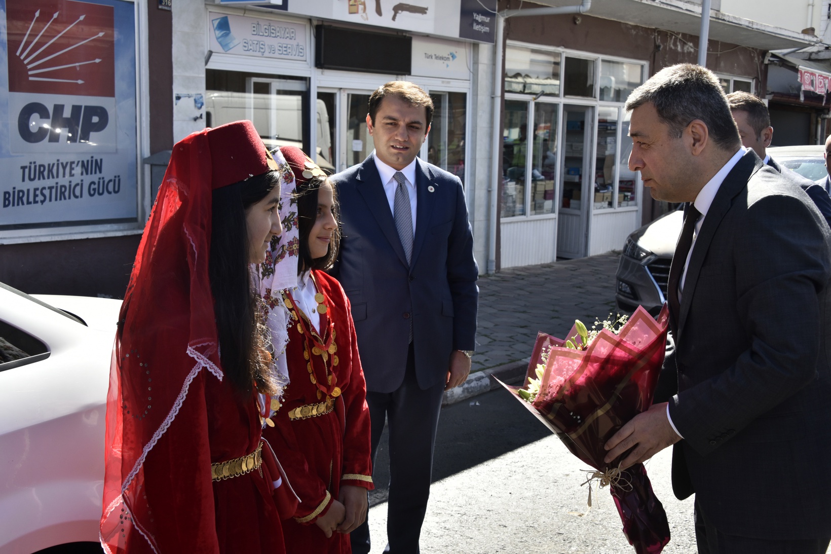 Vali Tanrısever Köse’de incelemelerde bulundu 52