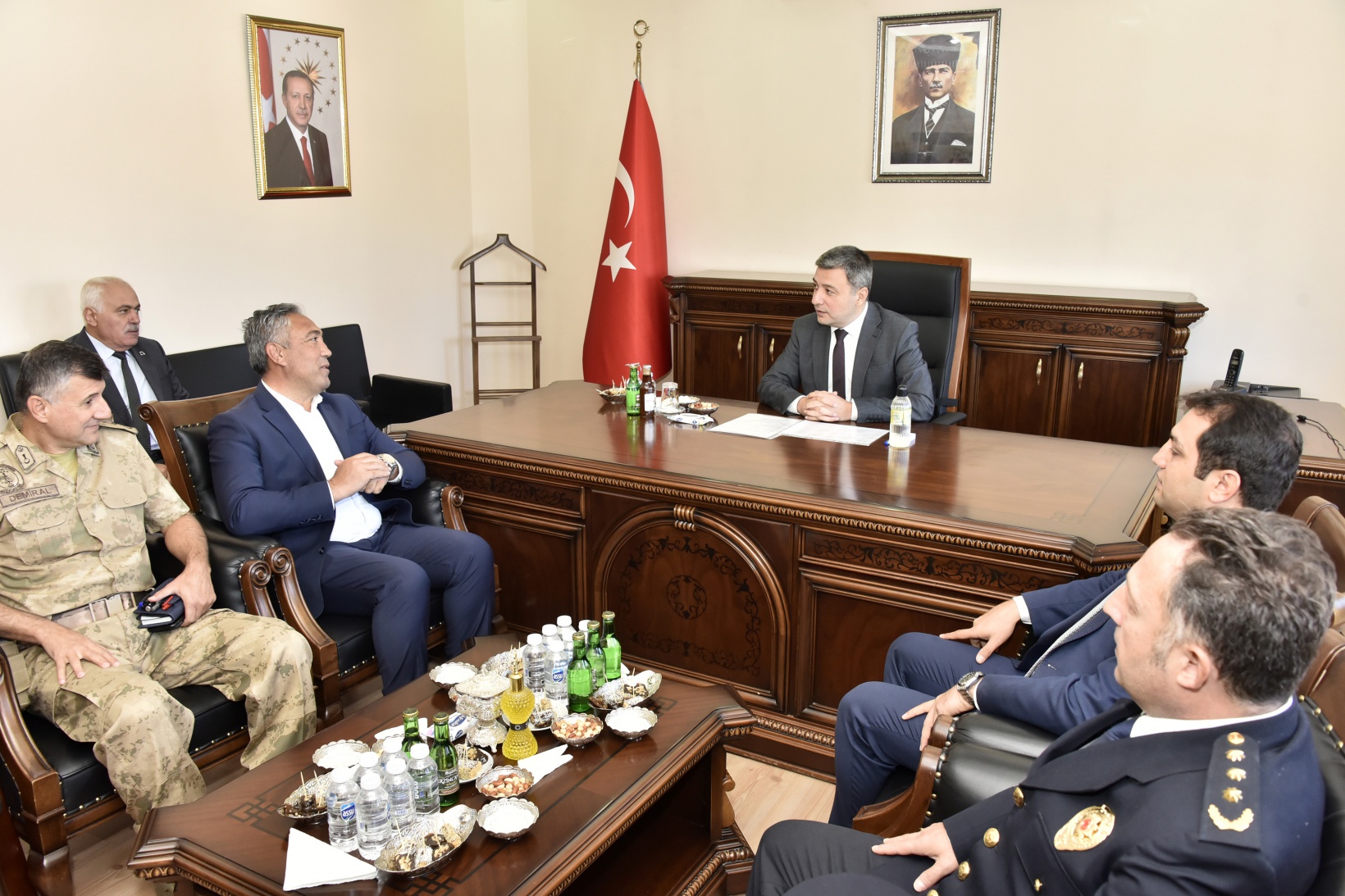 Vali Tanrısever Köse’de incelemelerde bulundu 15