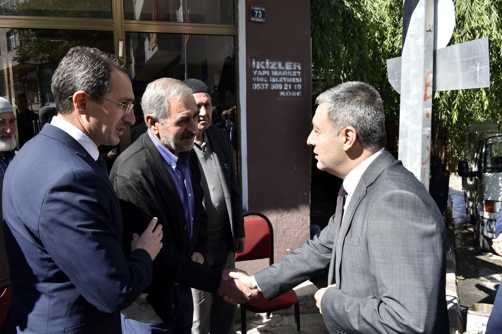 Vali Tanrısever Köse’de incelemelerde bulundu 57