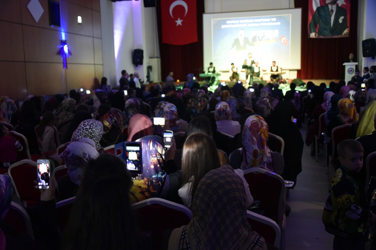 Gümüşhane Belediyesinden Kutlu Doğum ve Şehitleri Anma Programı 21