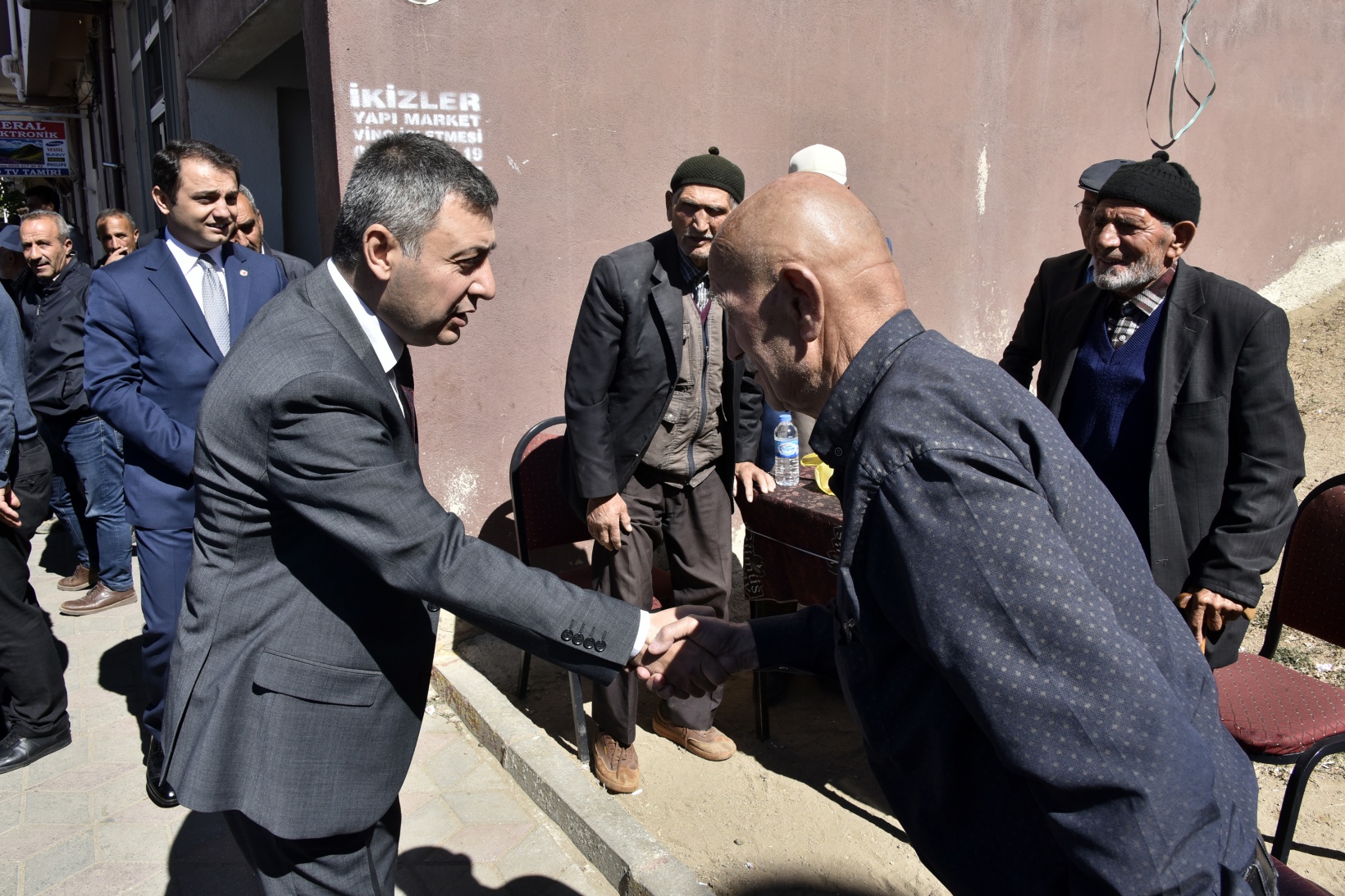 Vali Tanrısever Köse’de incelemelerde bulundu 22