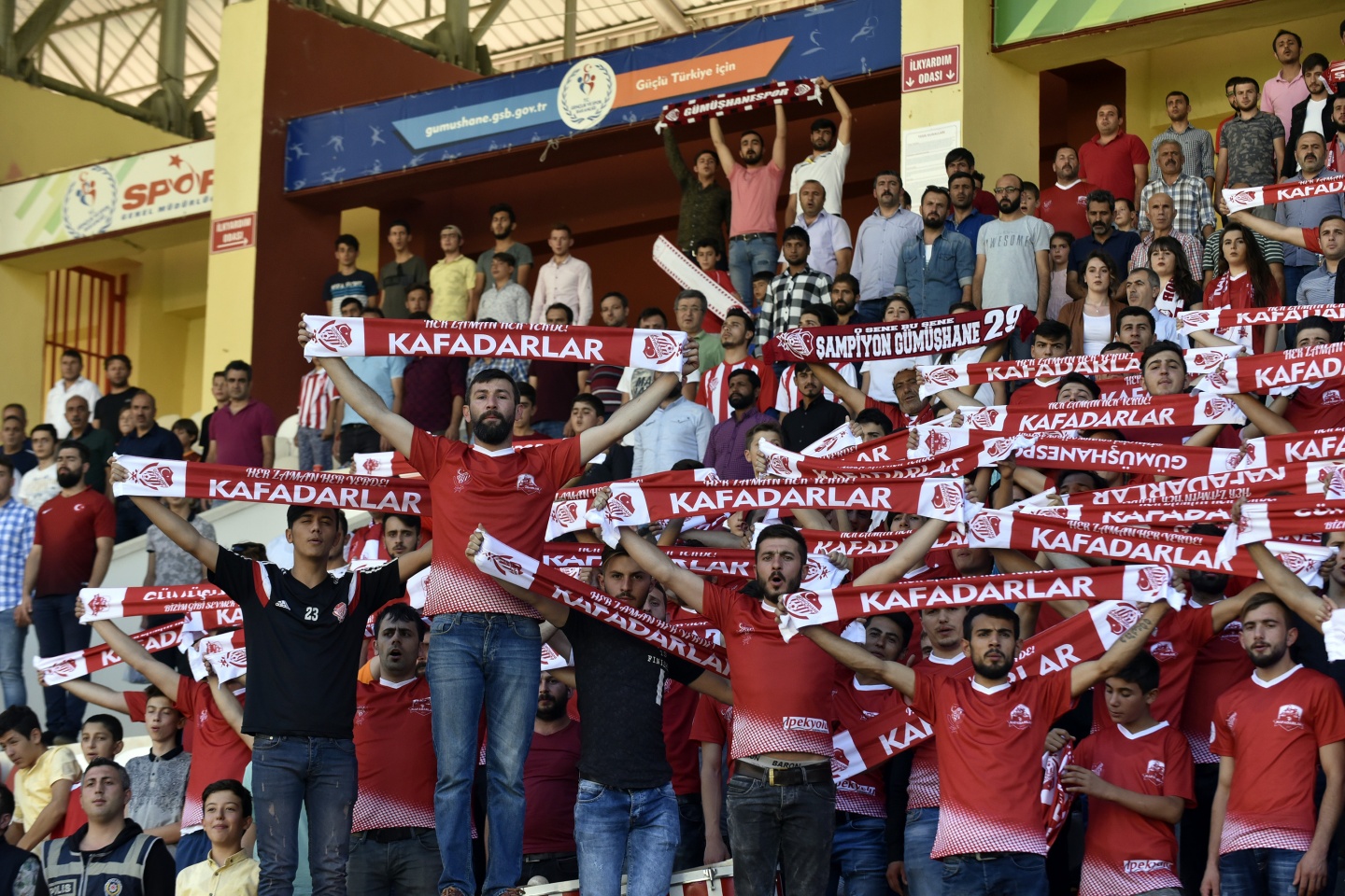 Gümüş'ten süper başlangıç: 2-1 10