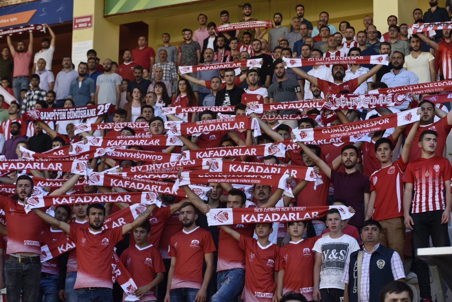 Gümüş'ten süper başlangıç: 2-1 26