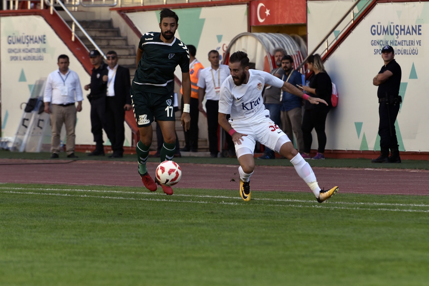 Gümüş'ten süper başlangıç: 2-1 17