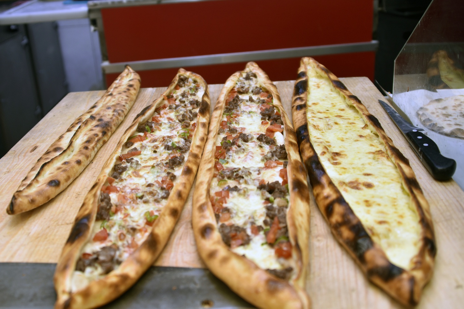 Bu pideyi yemek için kilometrelerce yol geliyorlar 4