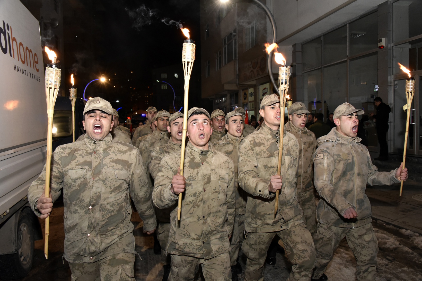 Gümüşhane’de eksi 5 derecede kurtuluş yürüyüşü 5