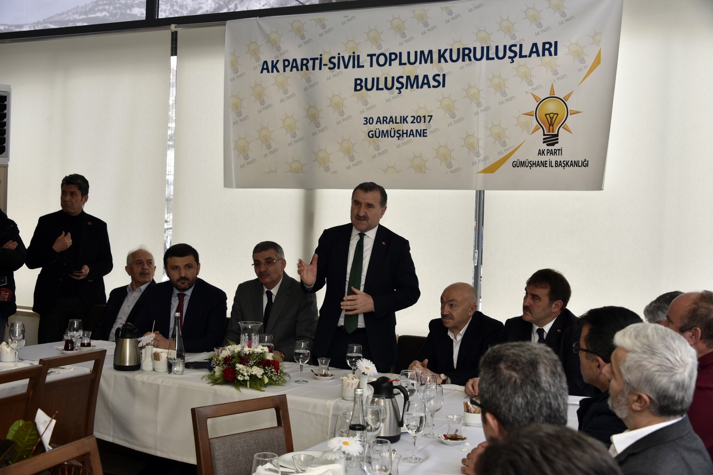AK Parti STK’larla buluştu 10