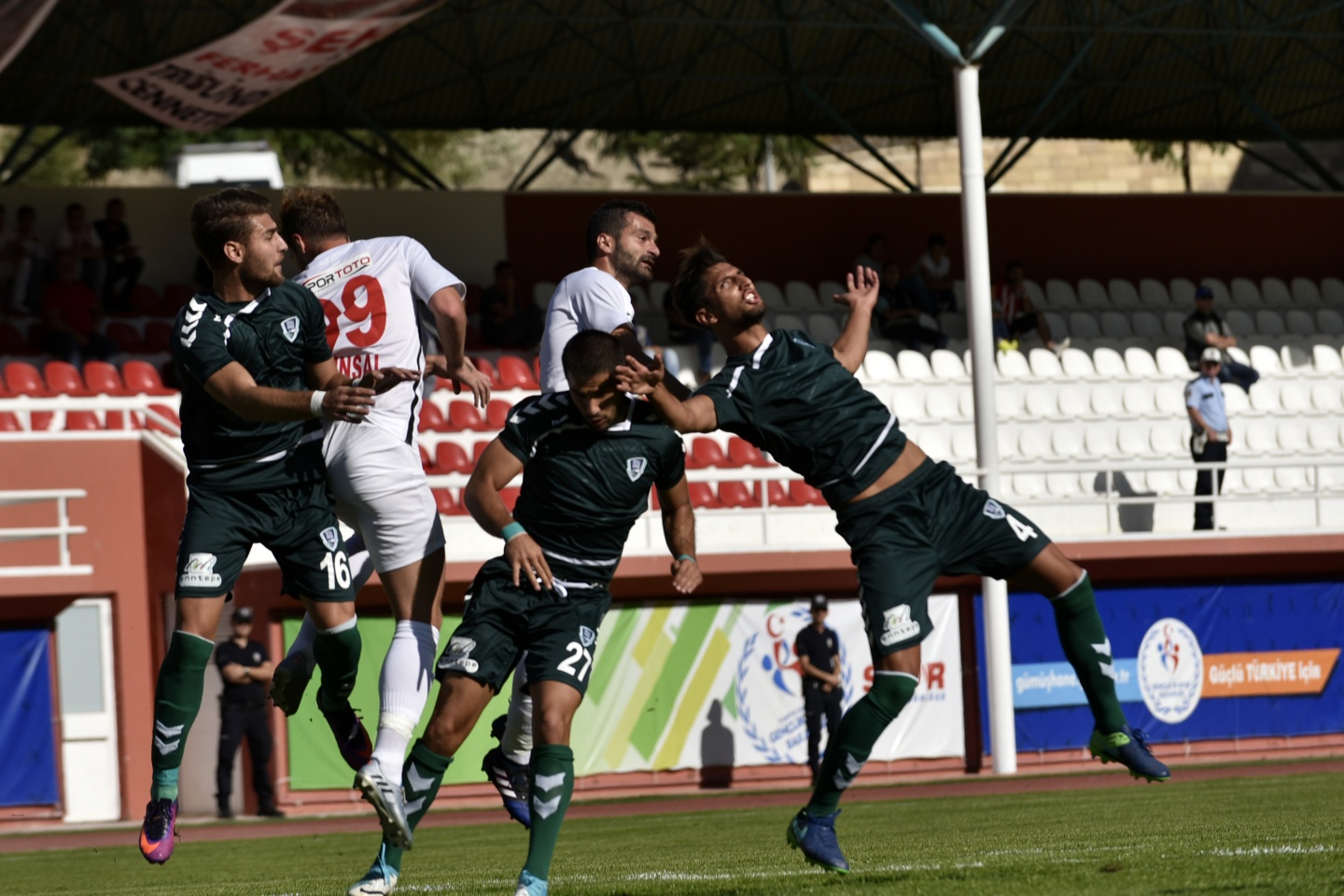 Gümüş'ten süper başlangıç: 2-1 21