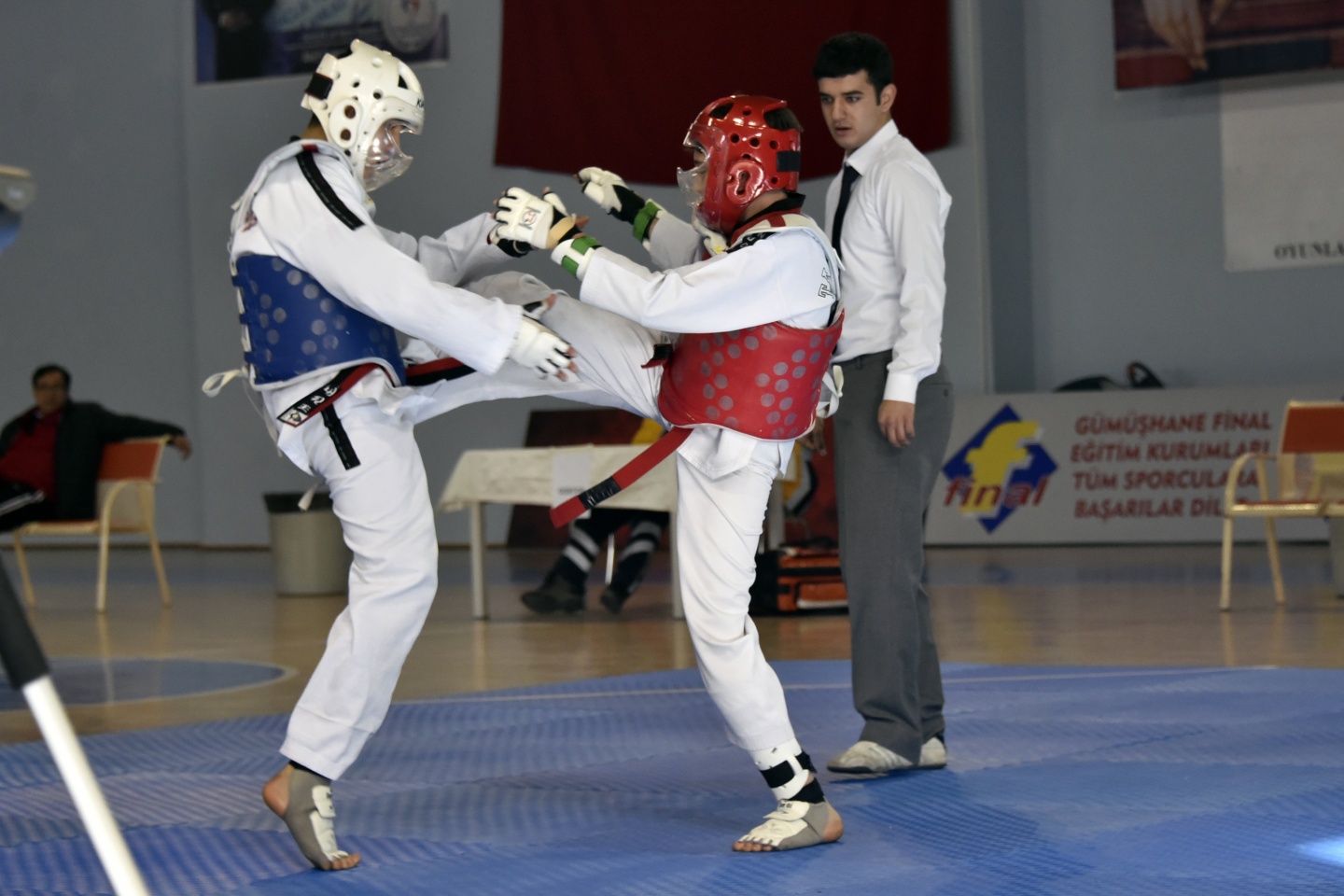 Anadolu Yıldızlar Ligi Taekwondo grup müsabakaları Gümüşhane’de yapılıyor 11