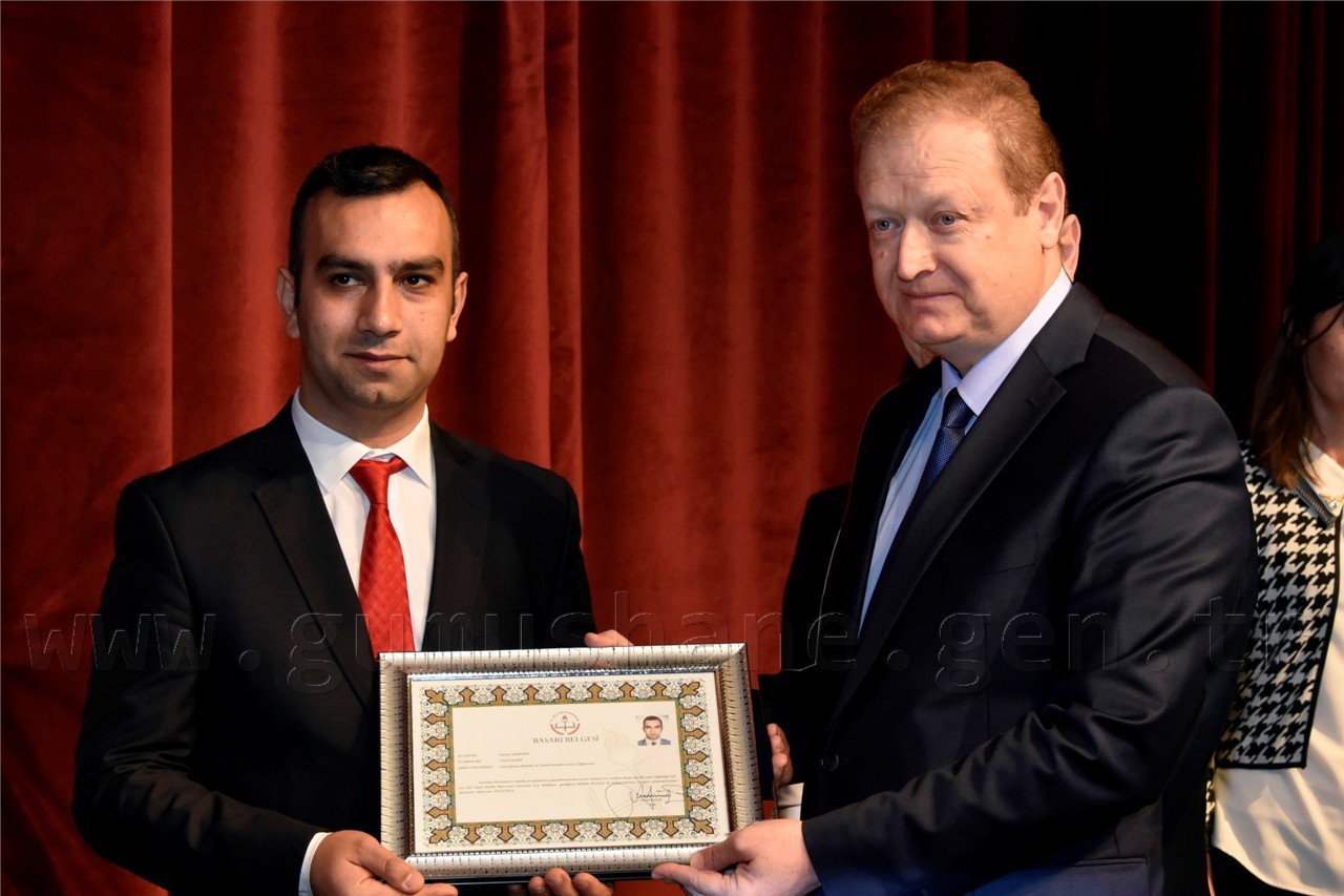 Gümüşhane'de 24 Kasım Öğretmenler Günü kutlandı 13