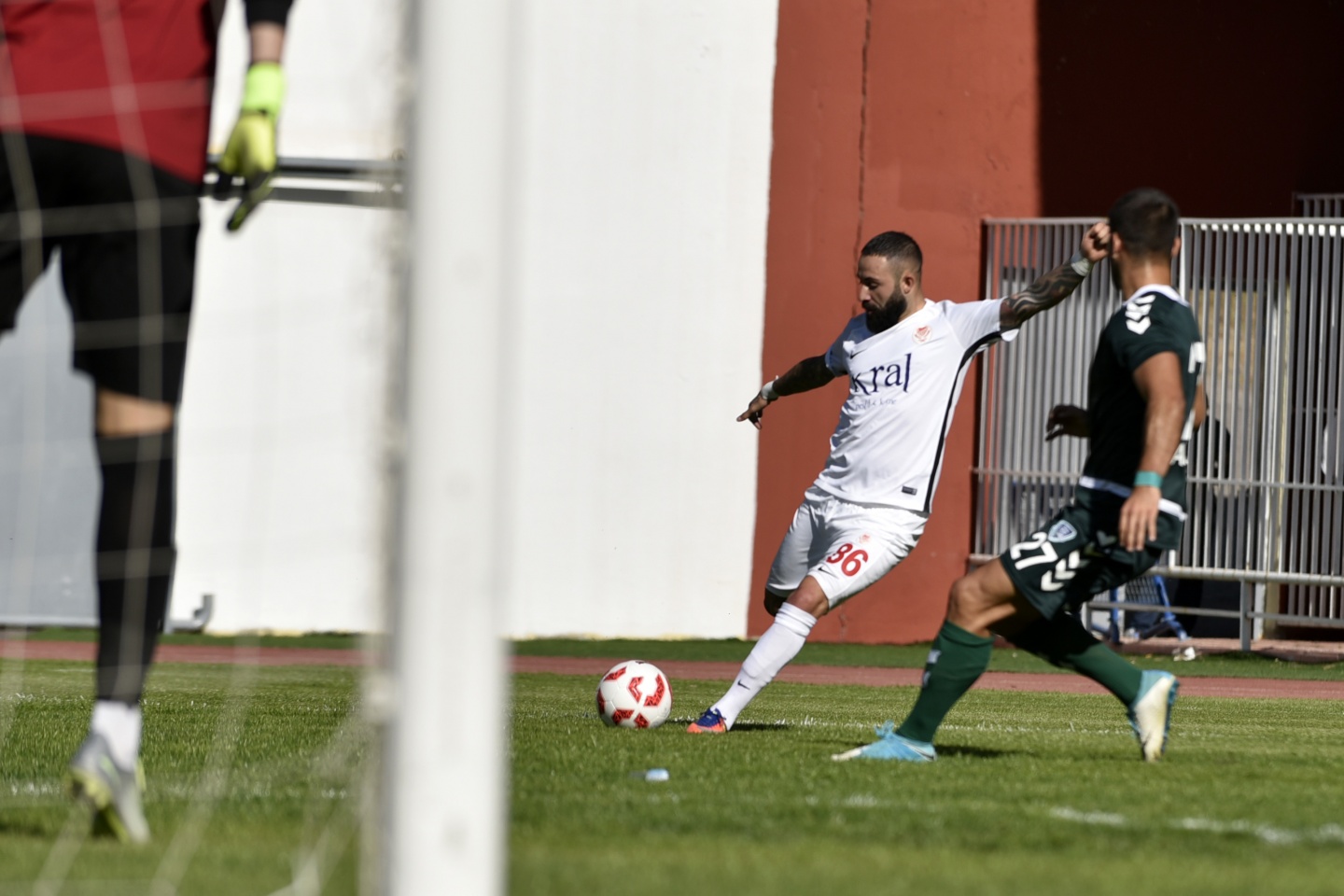 Gümüş'ten süper başlangıç: 2-1 25