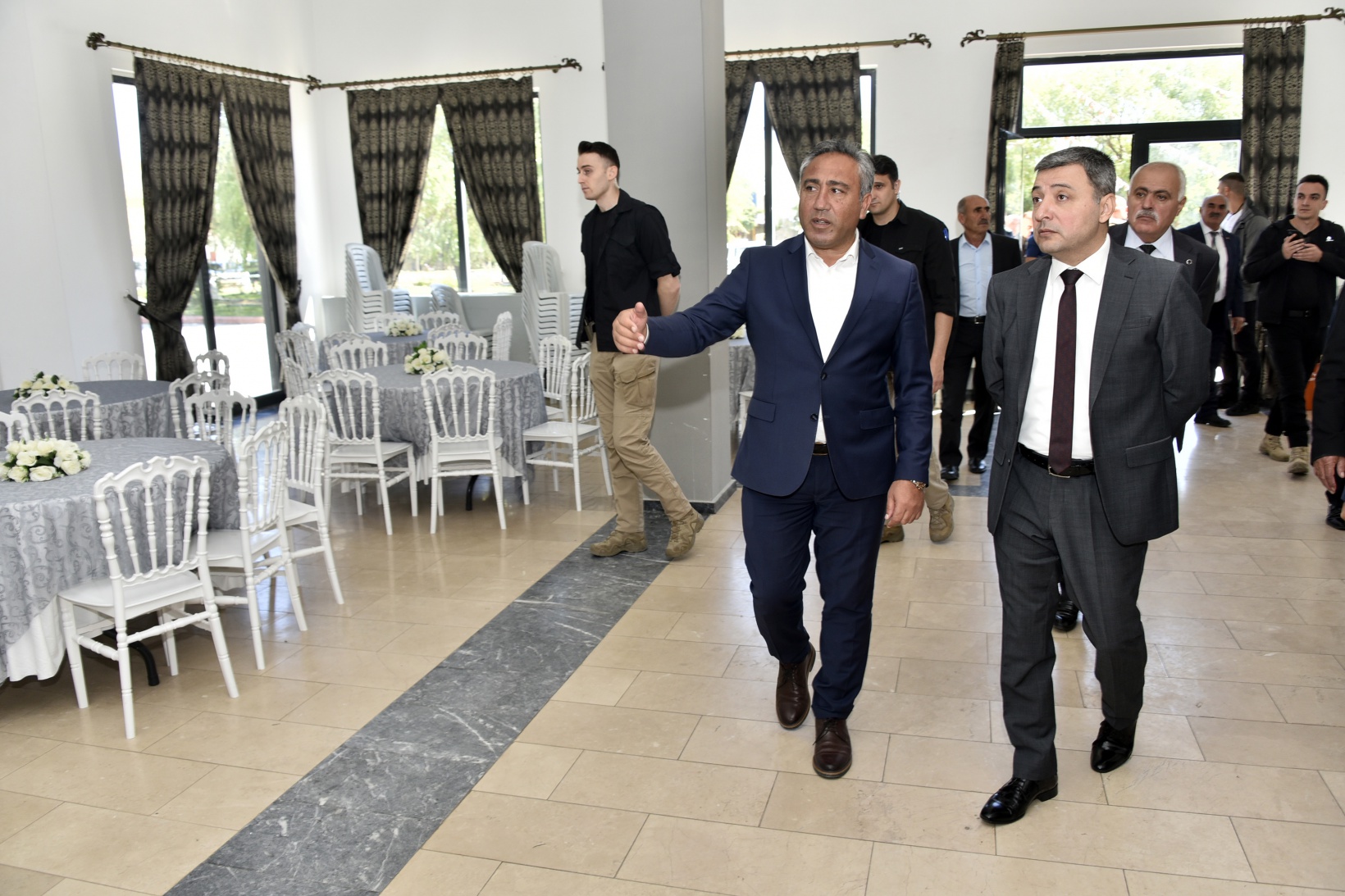 Vali Tanrısever Köse’de incelemelerde bulundu 11