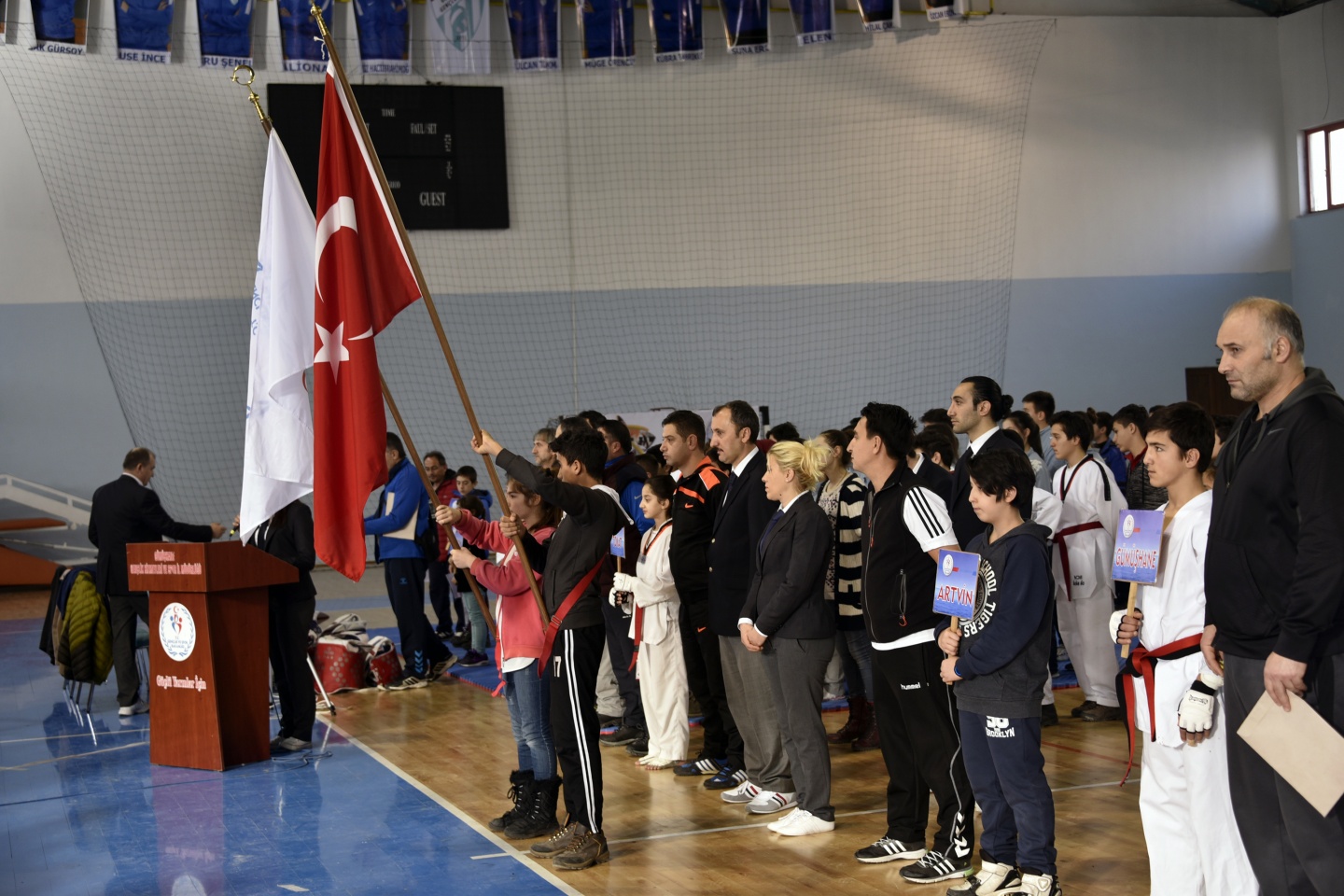 Anadolu Yıldızlar Ligi Taekwondo grup müsabakaları Gümüşhane’de yapılıyor 13