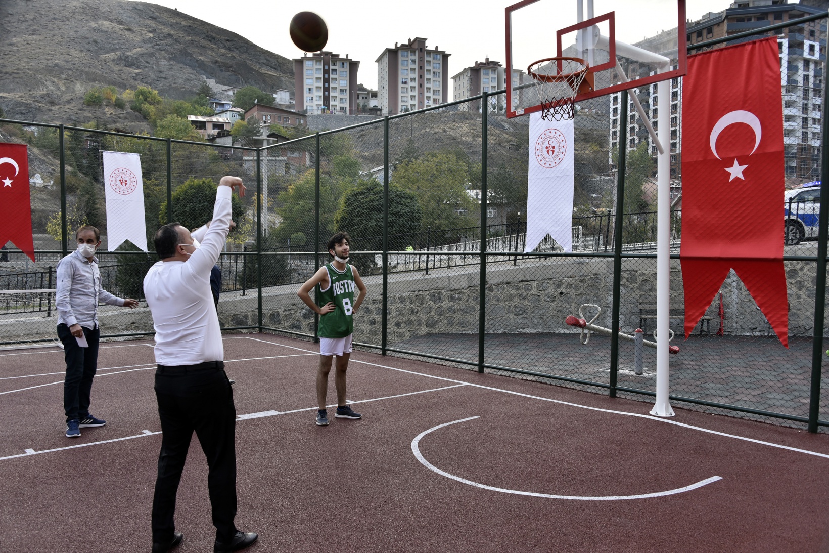 Gümüşhane'de 35 semt sahasının yapımı tamamlandı 6