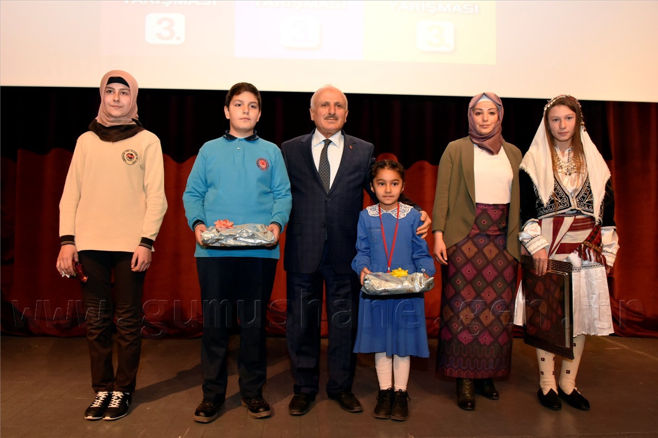 Gümüşhane'de 24 Kasım Öğretmenler Günü kutlandı 18