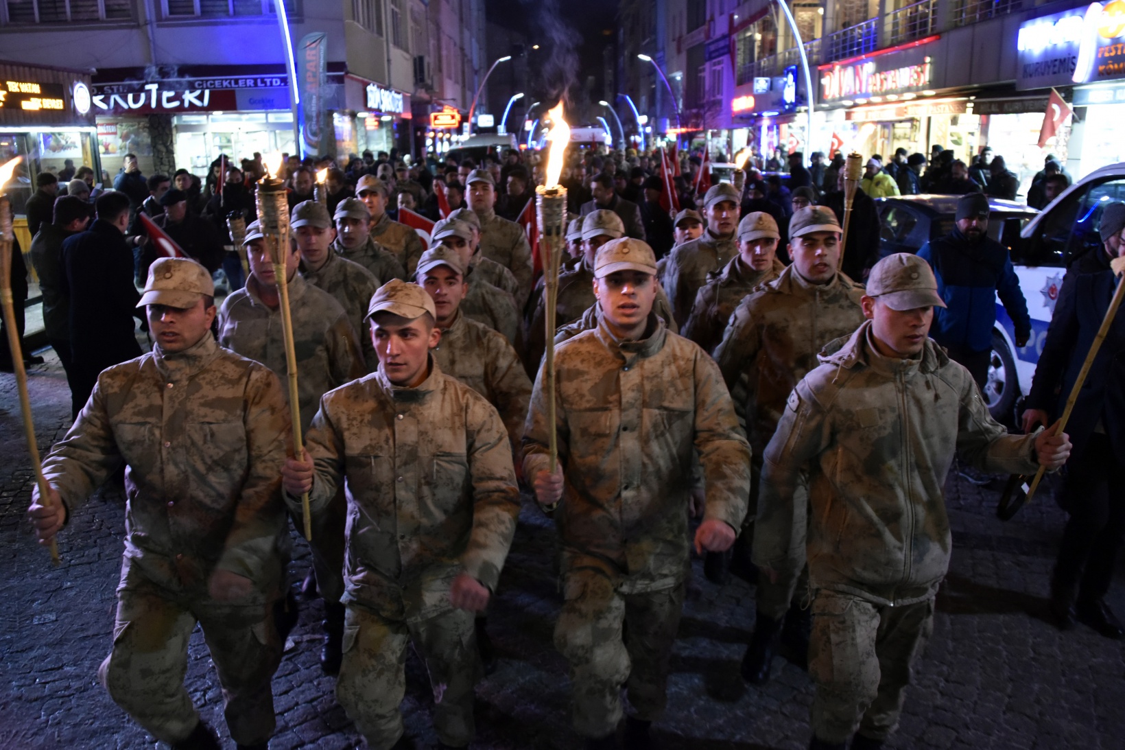 Gümüşhane’de eksi 5 derecede kurtuluş yürüyüşü 7