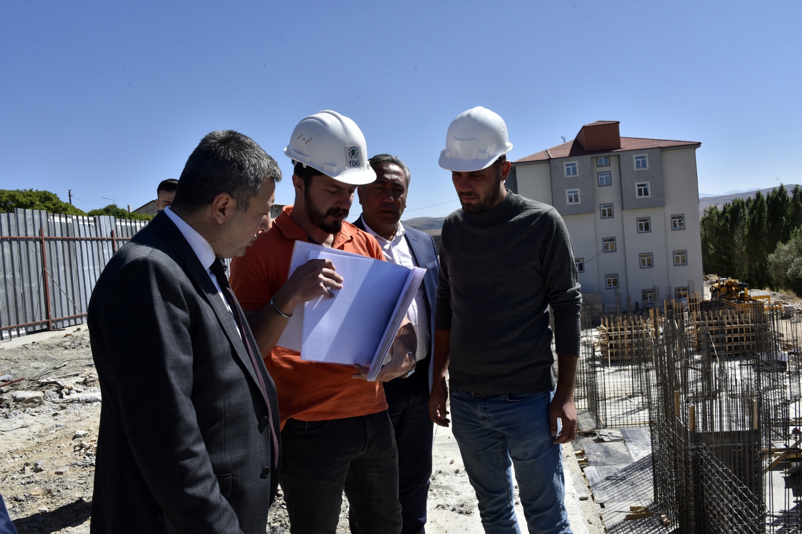 Vali Tanrısever Köse’de incelemelerde bulundu 63