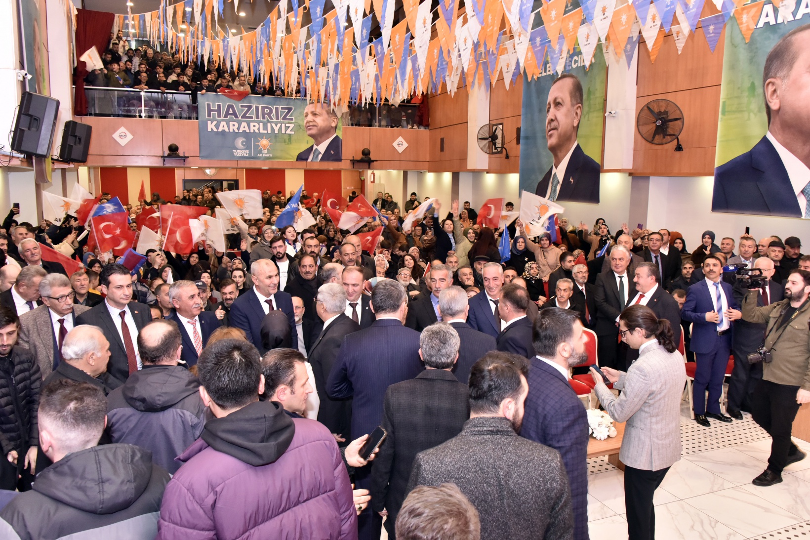 AK Parti’den aday tanıtım toplantısı 27