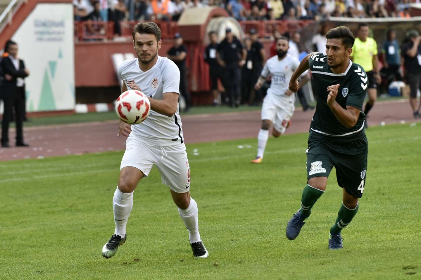 Gümüş'ten süper başlangıç: 2-1 66