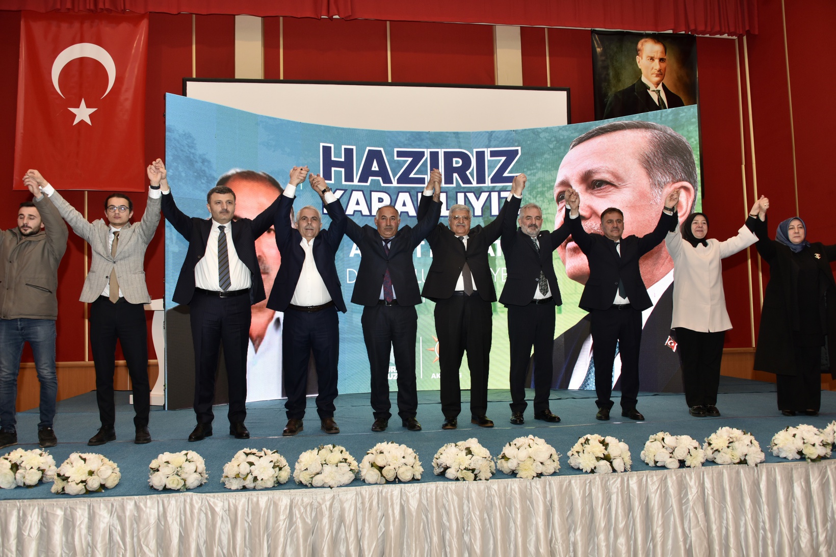 AK Parti’den aday tanıtım toplantısı 20