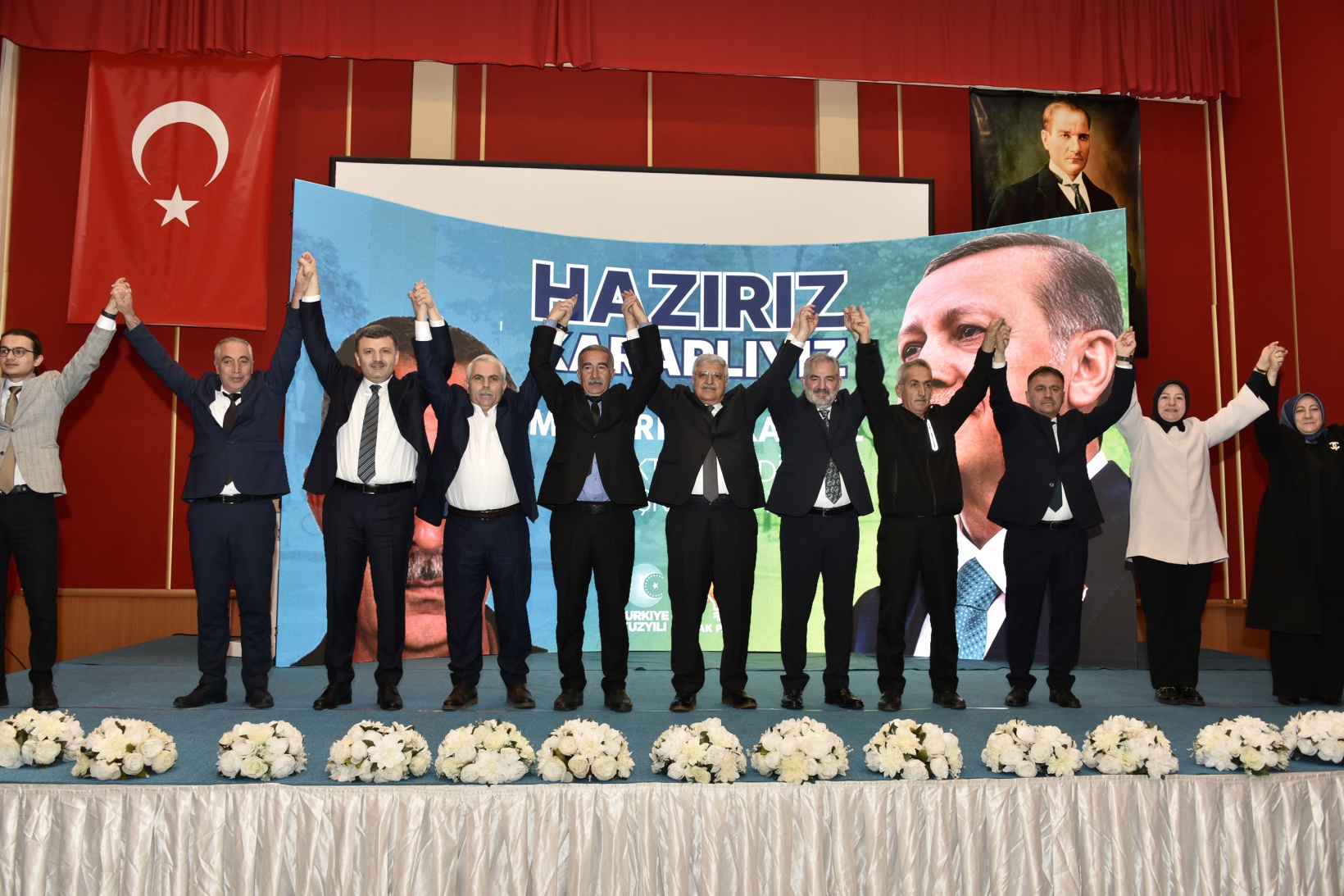 AK Parti’den aday tanıtım toplantısı 30