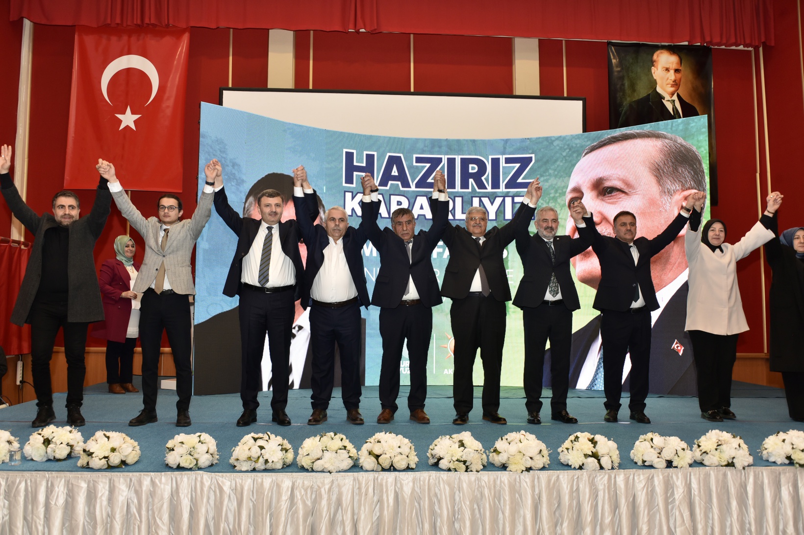 AK Parti’den aday tanıtım toplantısı 36