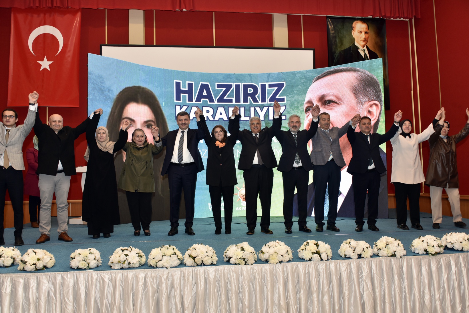 AK Parti’den aday tanıtım toplantısı 33