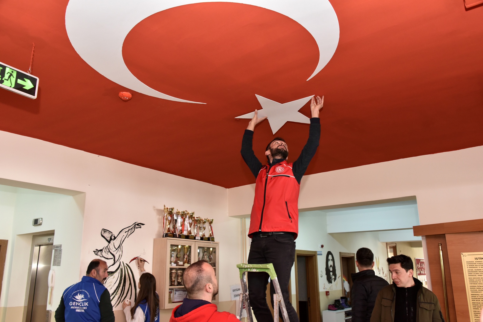 Vali Taşbilek köy okulunda çocuklarla buluştu 24