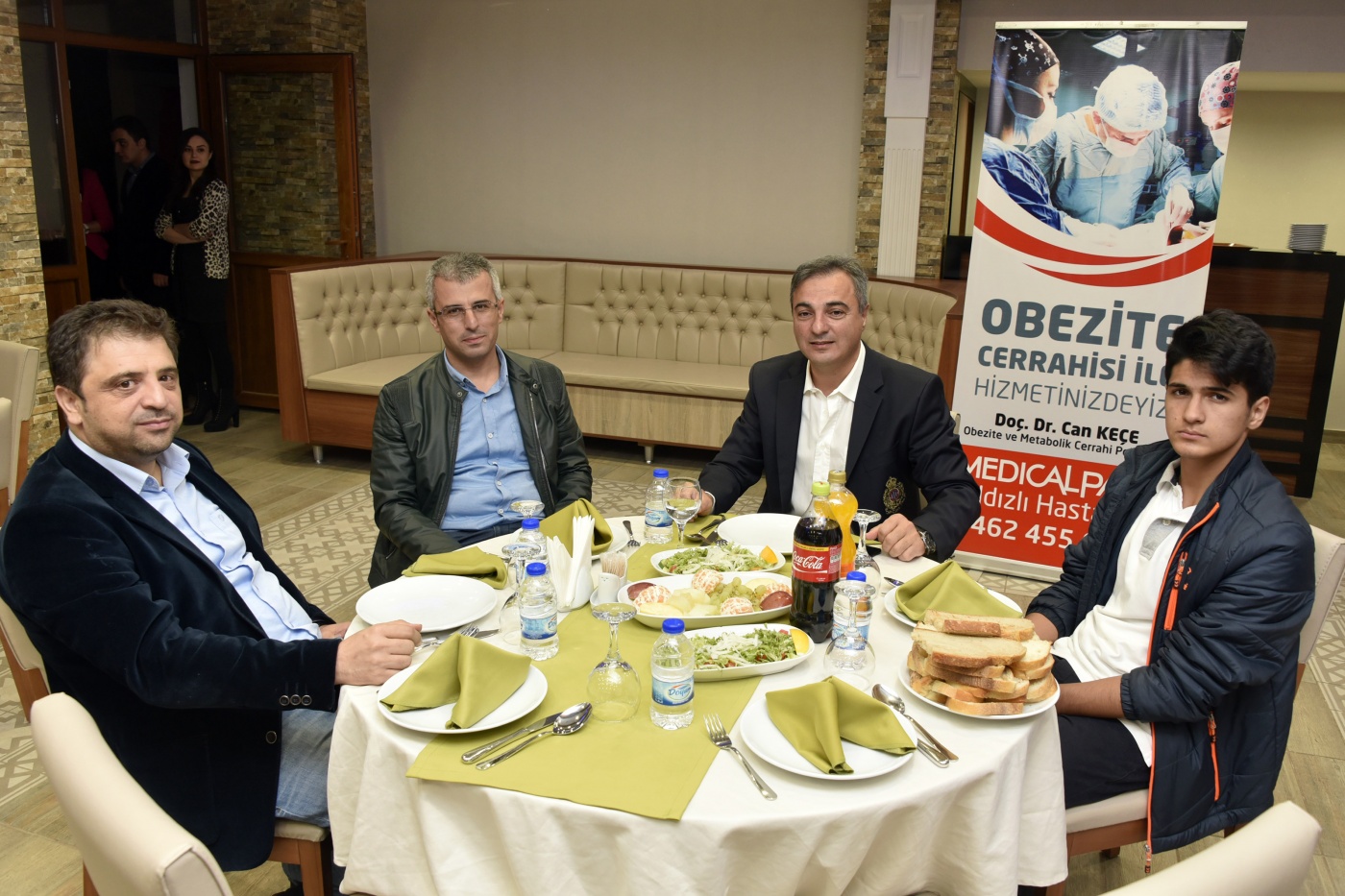 Medical Park Yıldızlı Hastanesi Gümüşhane'de doktorlarla tanışma yemeği düzenledi 10