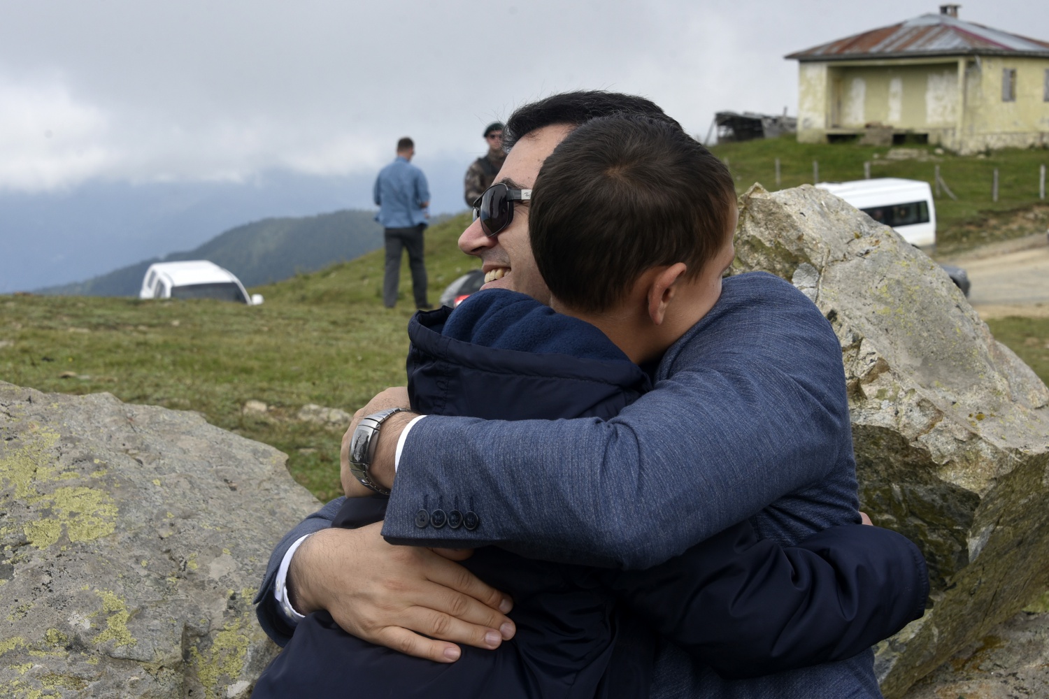 Yayla çocuklarının oyuncakları Vali amcalarından 7