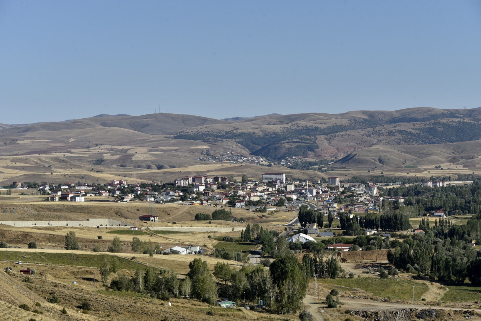 Vali Tanrısever Köse’de incelemelerde bulundu 37