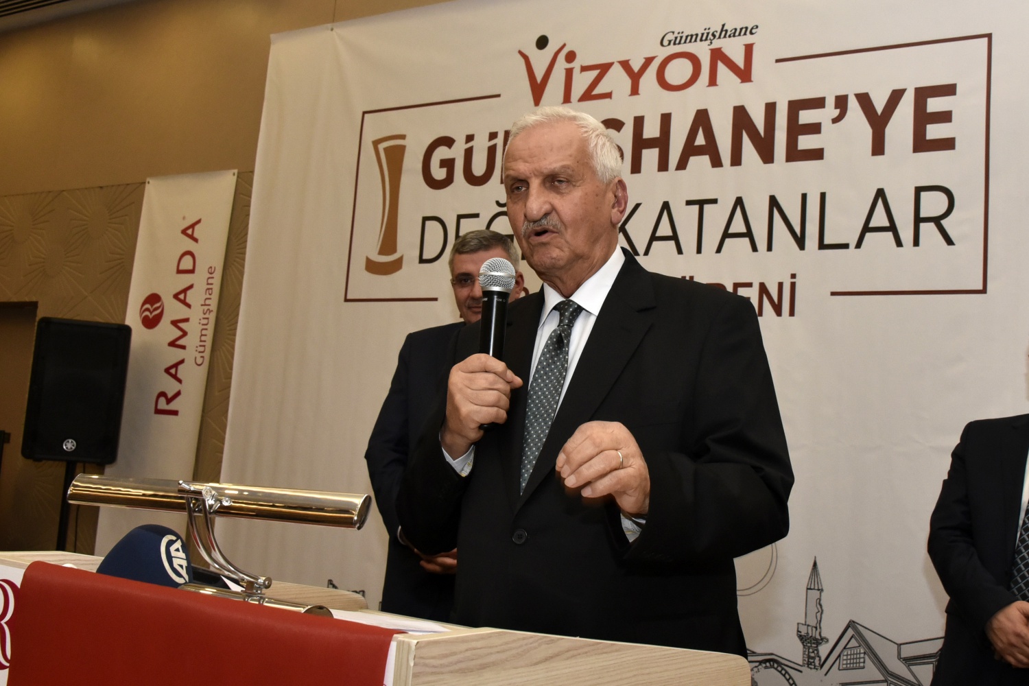 Gümüşhane’ye değer katanlar ödüllerini aldı 16