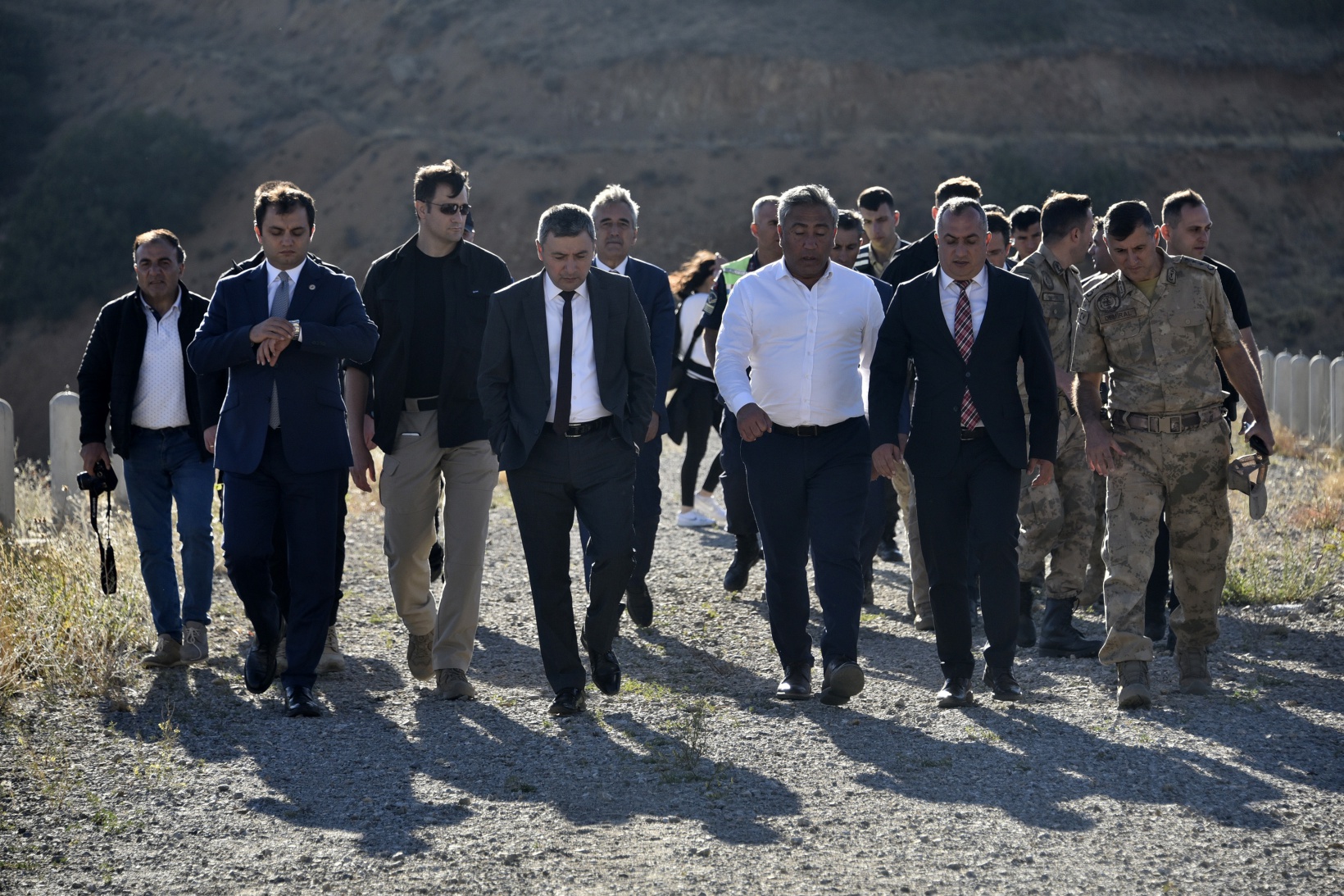 Vali Tanrısever Köse’de incelemelerde bulundu 75