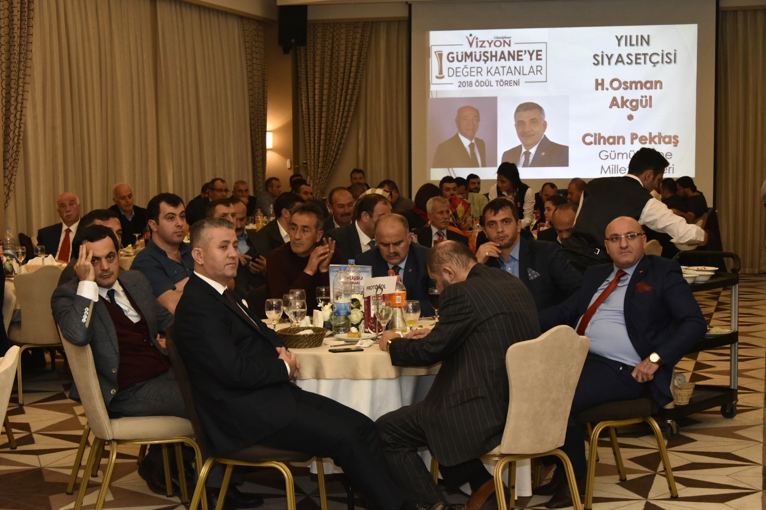 Gümüşhane’ye değer katanlar ödüllerini aldı 19