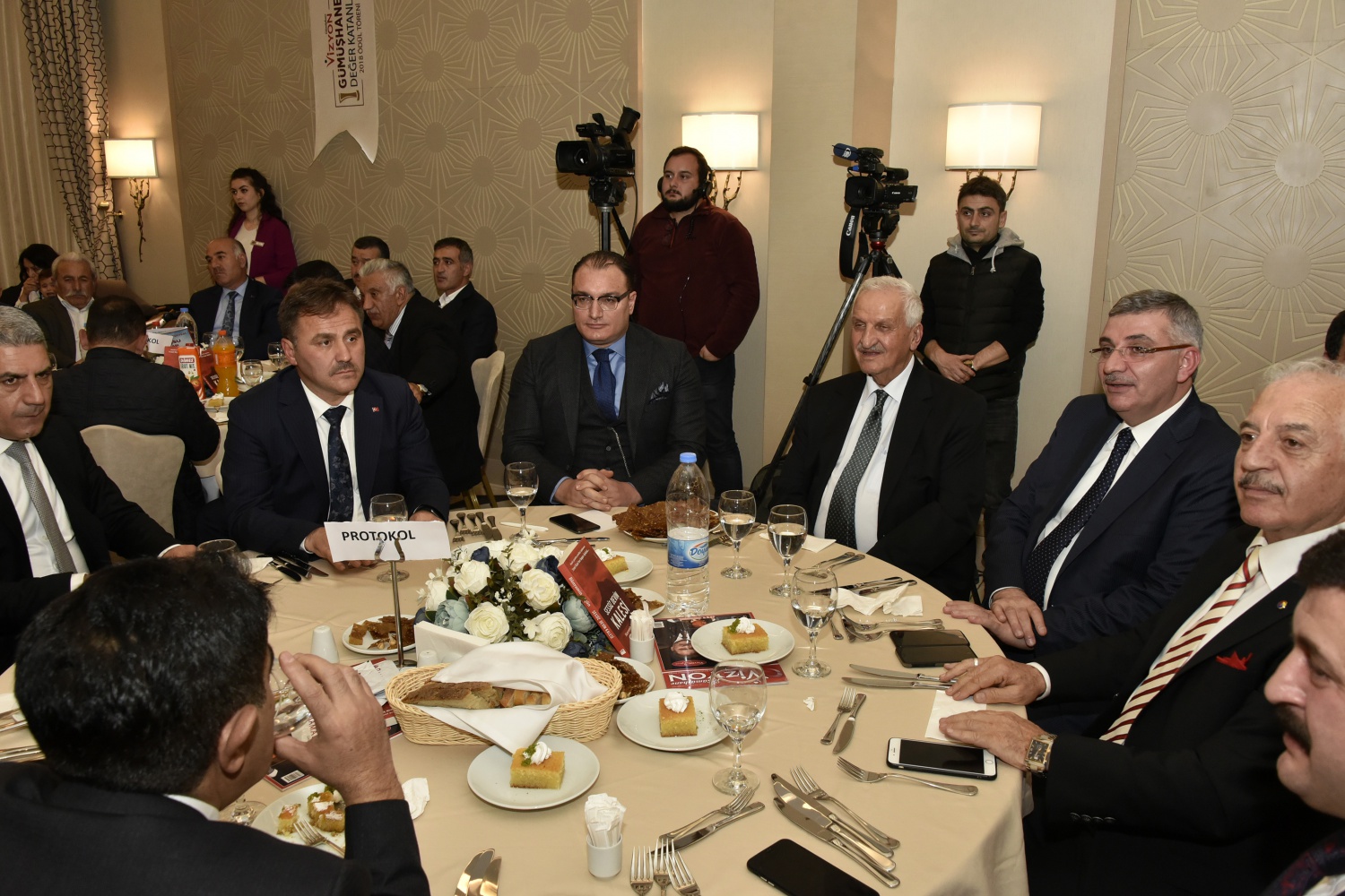 Gümüşhane’ye değer katanlar ödüllerini aldı 21