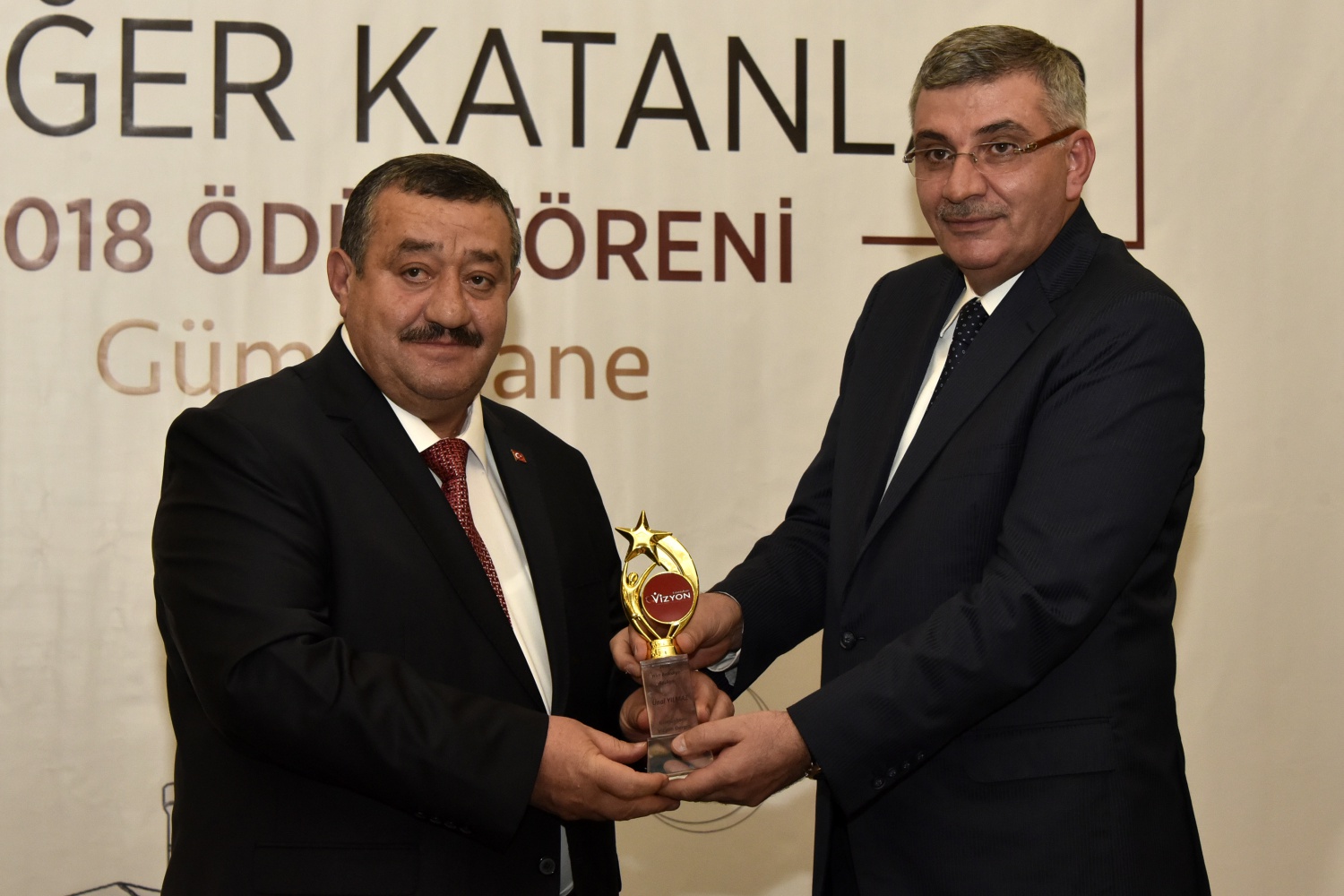 Gümüşhane’ye değer katanlar ödüllerini aldı 28