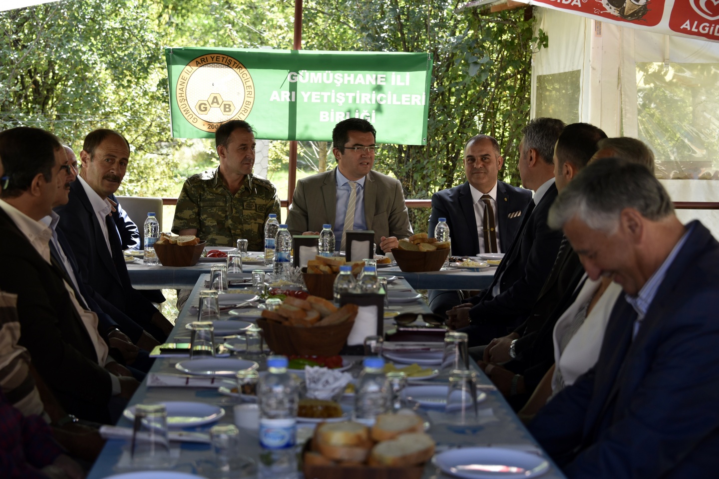 Gümüşhane’de ‘Bal Sofrası’ etkinliği 3