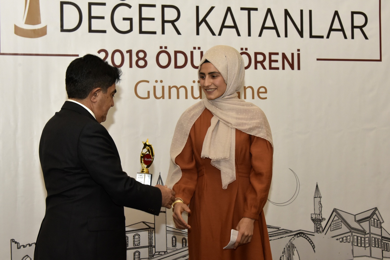 Gümüşhane’ye değer katanlar ödüllerini aldı 34