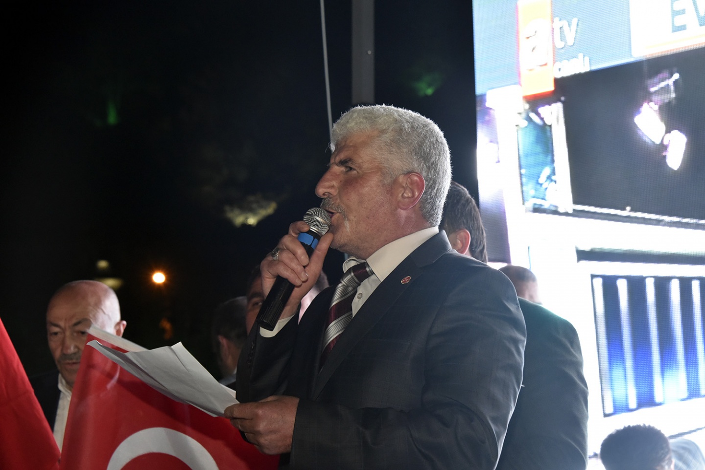 Gümüşhane’de ‘Başkan Erdoğan’ sloganlarıyla kutlama yapıldı 8