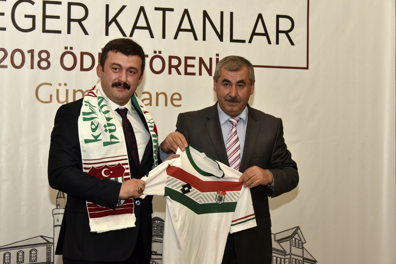 Gümüşhane’ye değer katanlar ödüllerini aldı 45