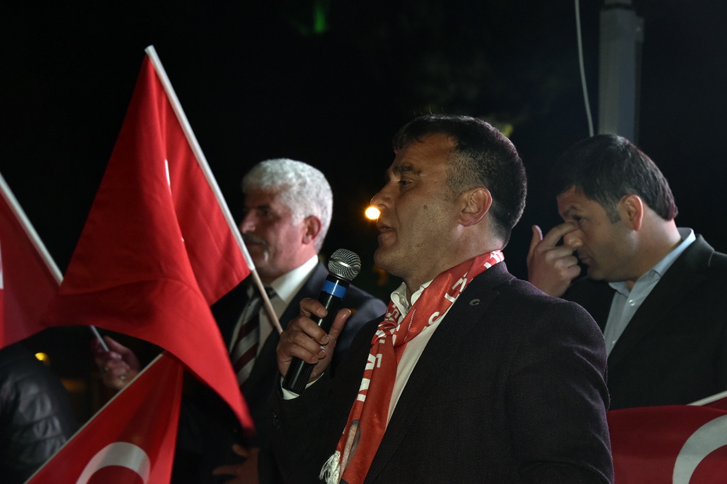 Gümüşhane’de ‘Başkan Erdoğan’ sloganlarıyla kutlama yapıldı 22