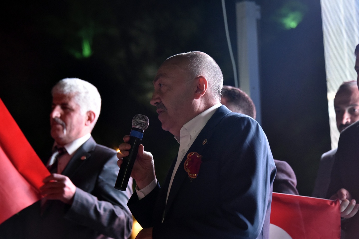 Gümüşhane’de ‘Başkan Erdoğan’ sloganlarıyla kutlama yapıldı 23