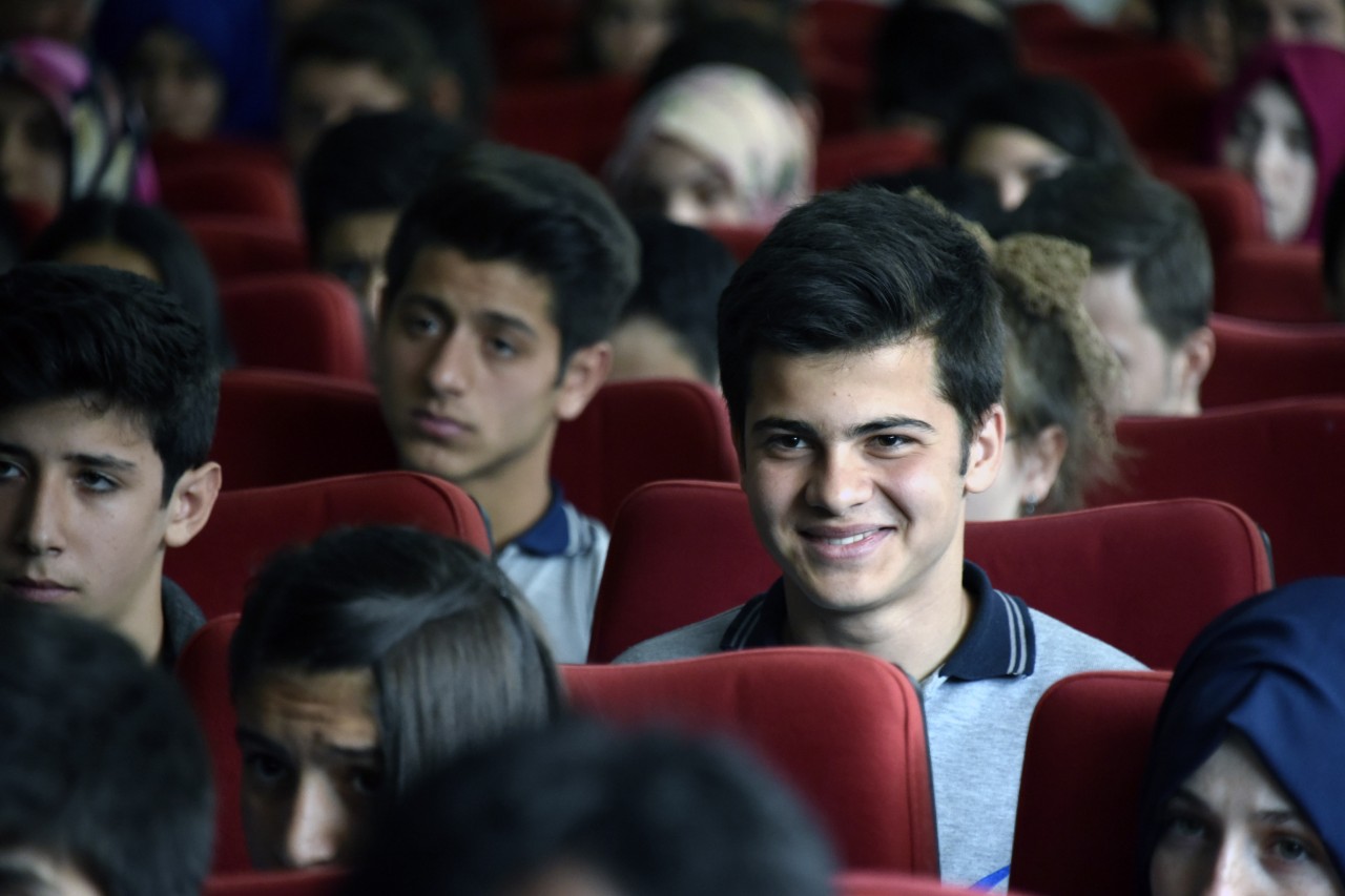 Gümüşhane Lisesinde Hasan Nuri Yaşar Kütüphanesi Açıldı 32