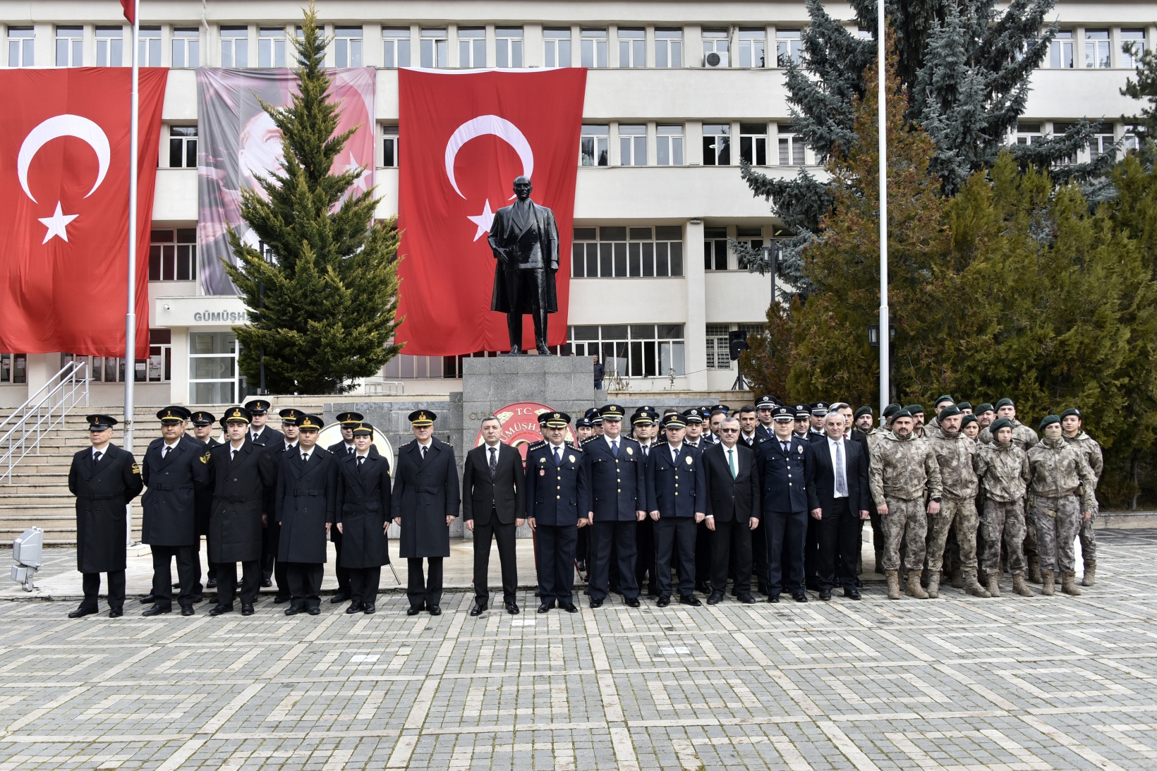 Gümüşhane’nin düşman işgalinden kurtuluşunun 106. yıldönümü kutlandı 16