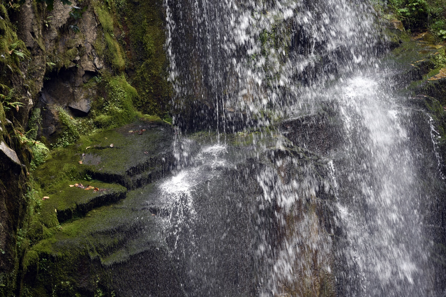 Çağlayandibi Şelalesi ilgi çekiyor 21