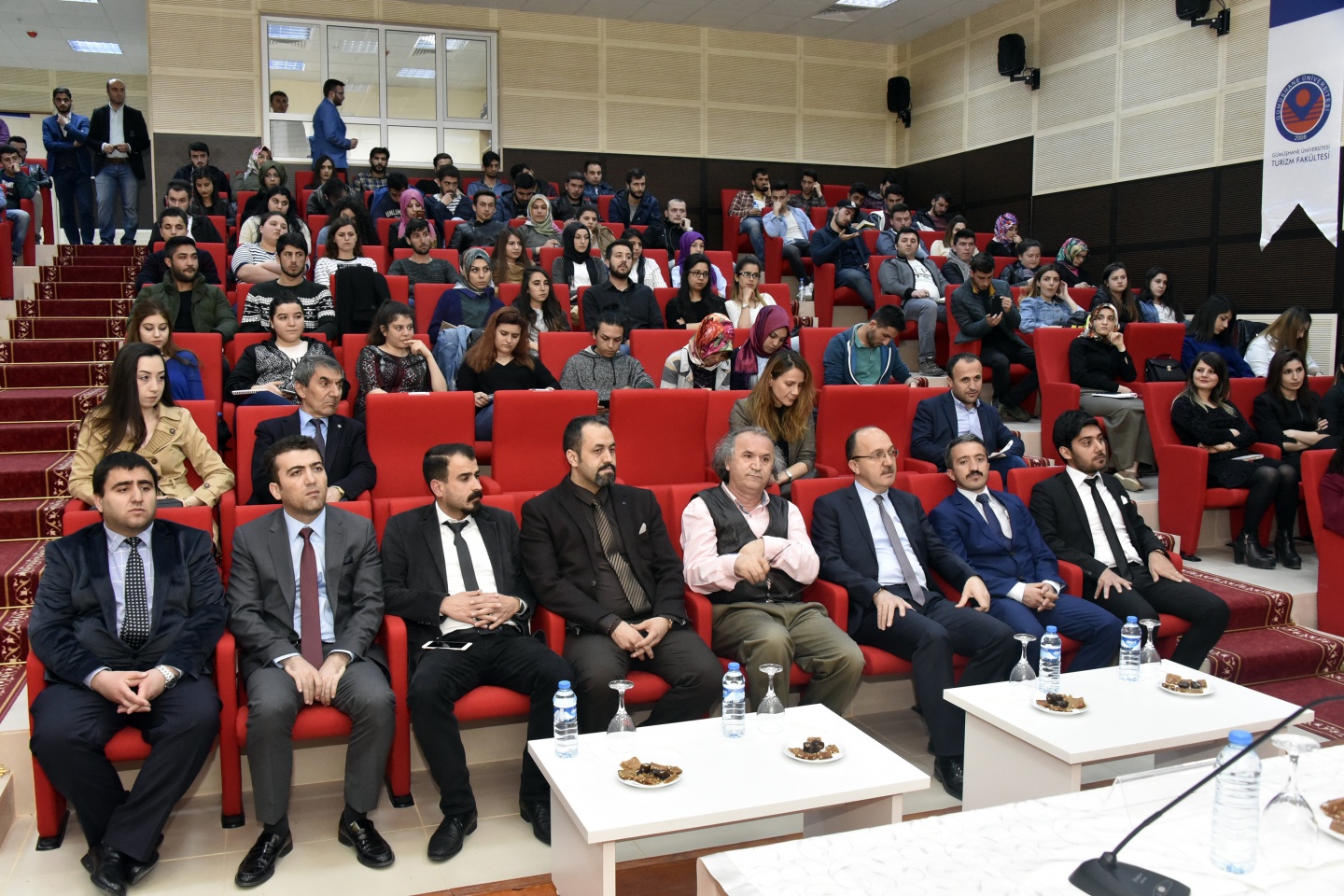 Ülkeler artık siyasi kararları için orduyu değil turizmi kullanıyor 4