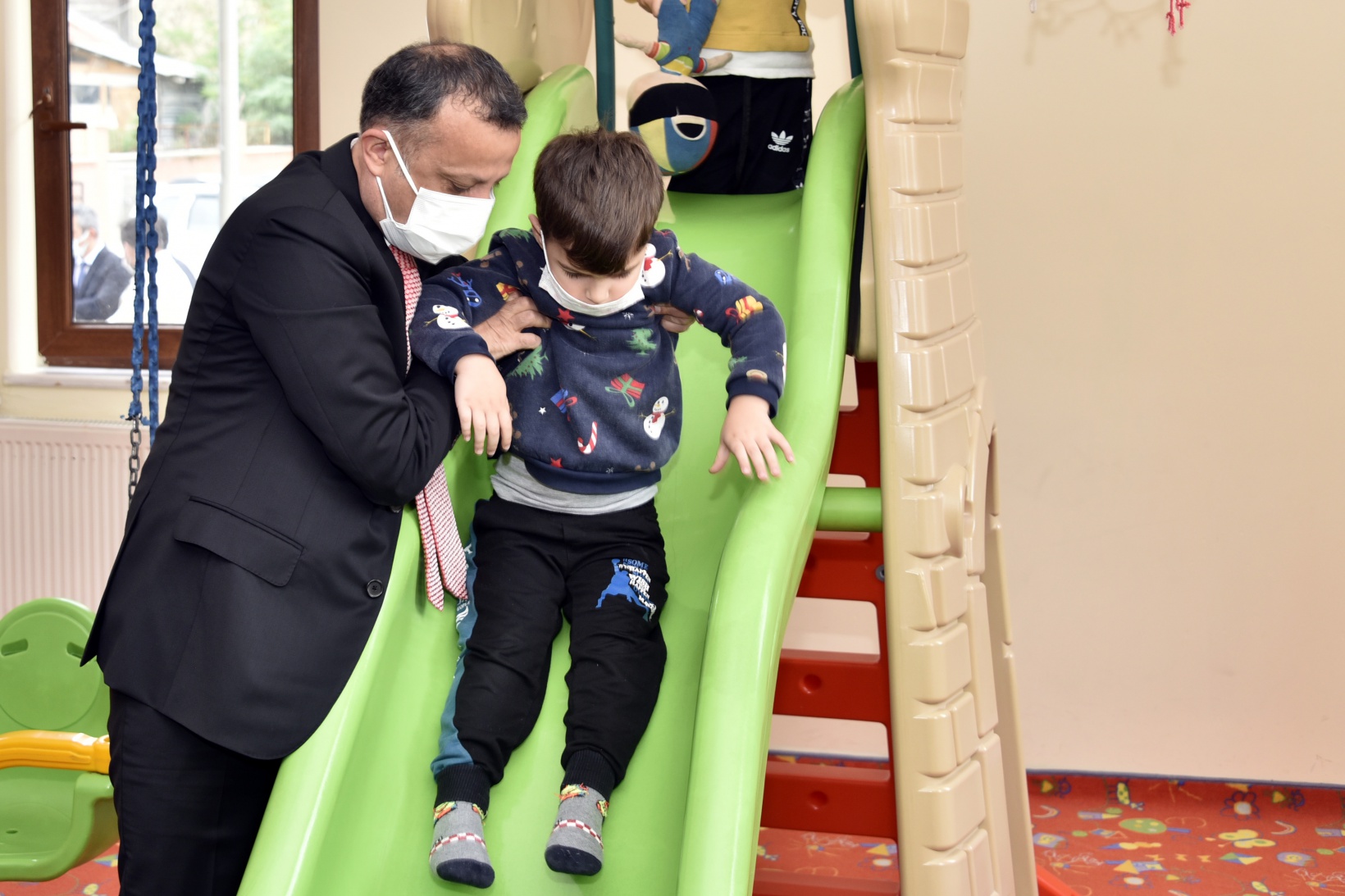 Vali Taşbilek Kürtün ilçesinde incelemelerde bulundu 7