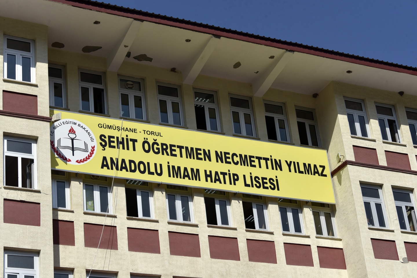 Şehit Öğretmen Necmettin Yılmaz’ın adının verildiği okulda yeni dönem hüzünlü başladı 7